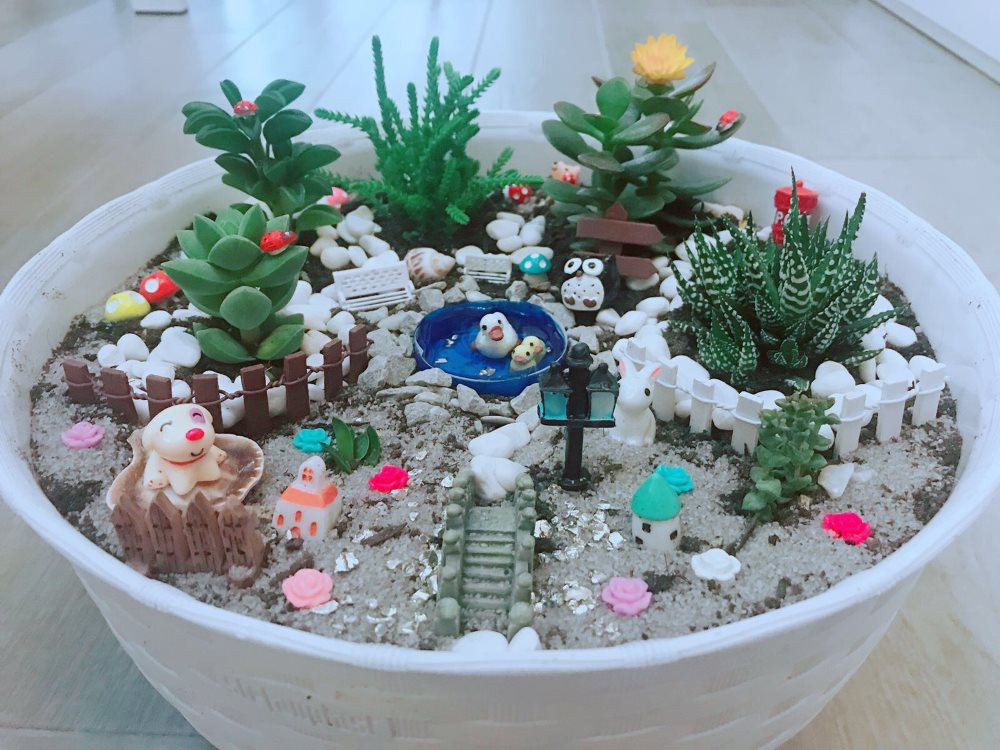 Come creare vasi fai da te con miniature e piante grasse i love casa Vasi per piante fai da te